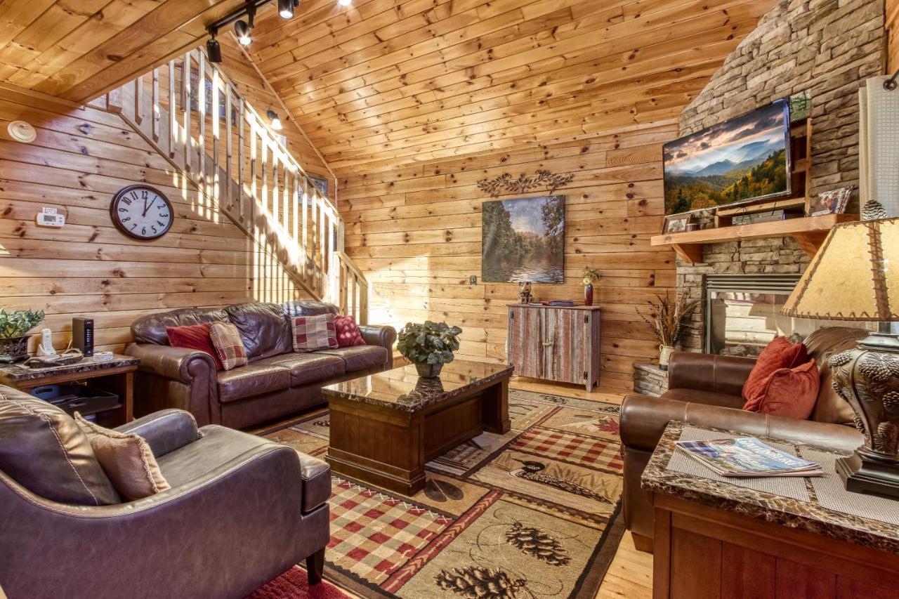 Magical Moments, Hot Tub, Wifi, 1089 Free Tickets Each Paid Day, Dollywood And More Гатлінбург Екстер'єр фото